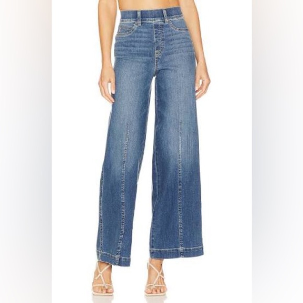 Spanx Seamed Front Wide Leg Pull-On Jeans (Size Medium)